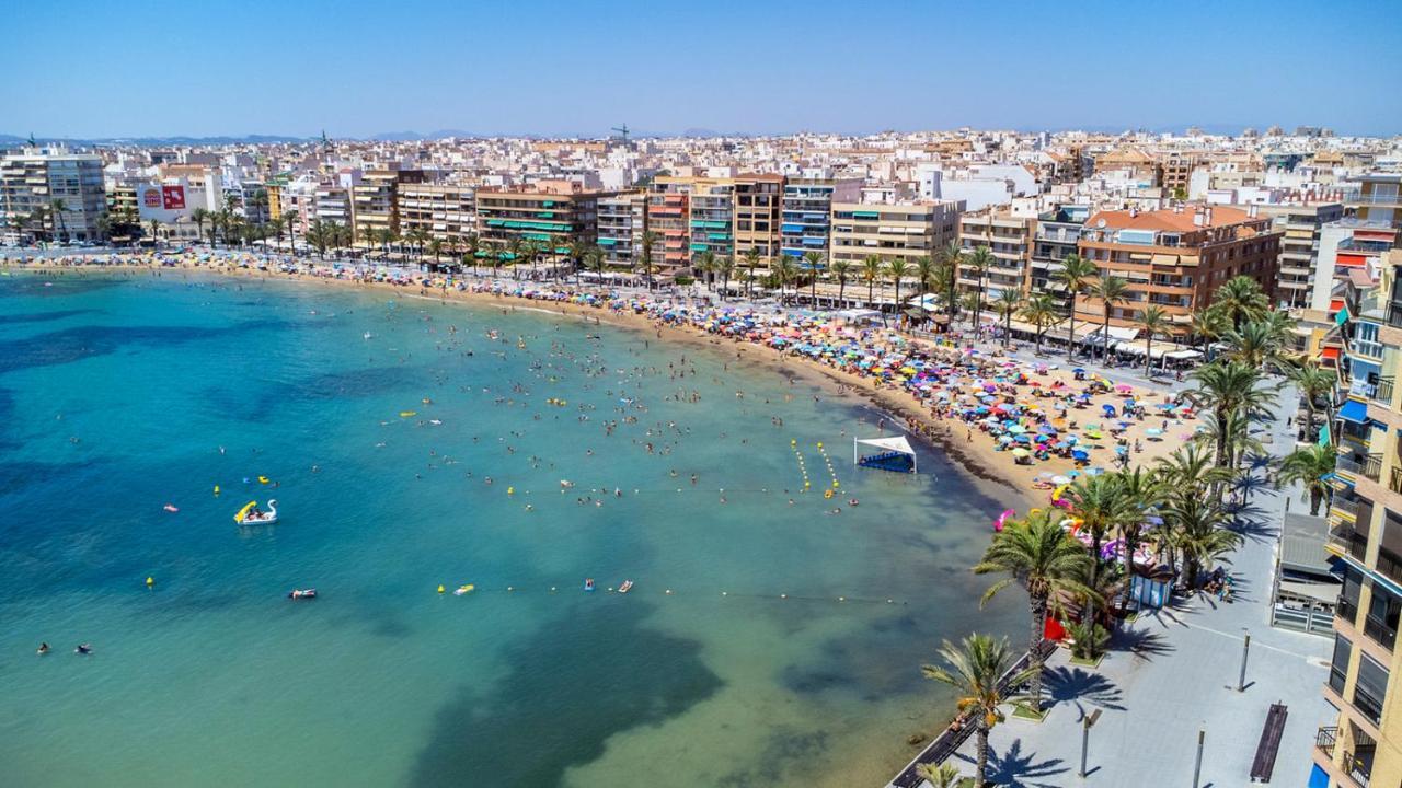 Reel Apartments- Walk To The Beach And Centre Torrevieja Eksteriør billede