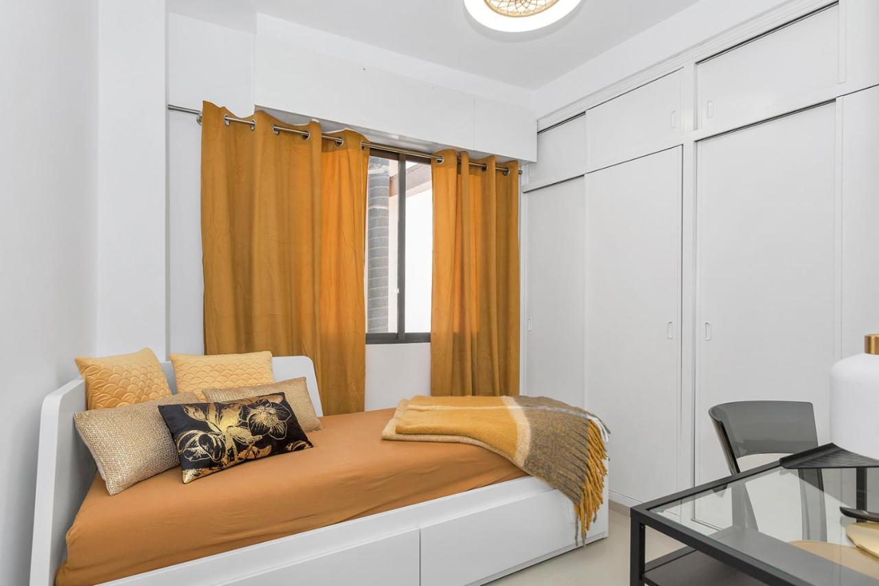 Reel Apartments- Walk To The Beach And Centre Torrevieja Eksteriør billede