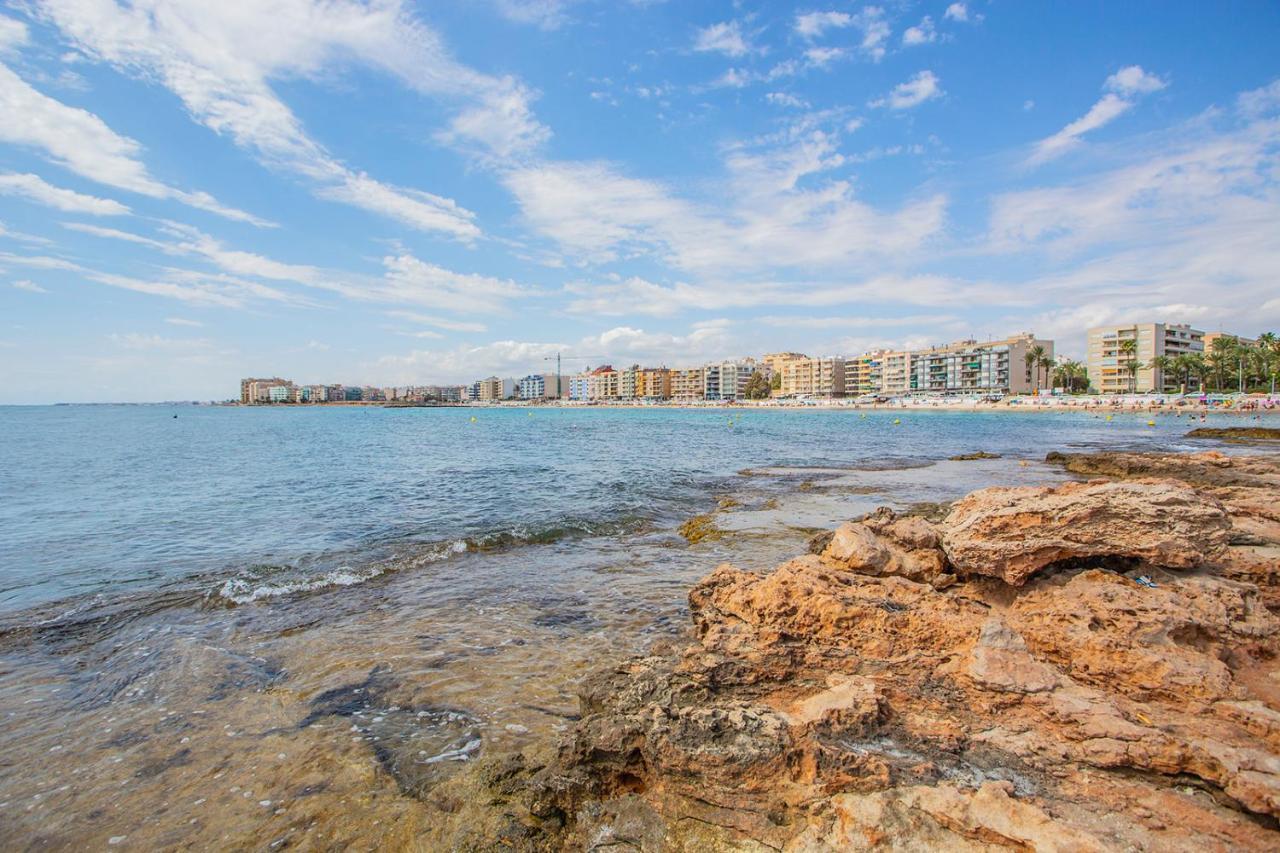 Reel Apartments- Walk To The Beach And Centre Torrevieja Eksteriør billede
